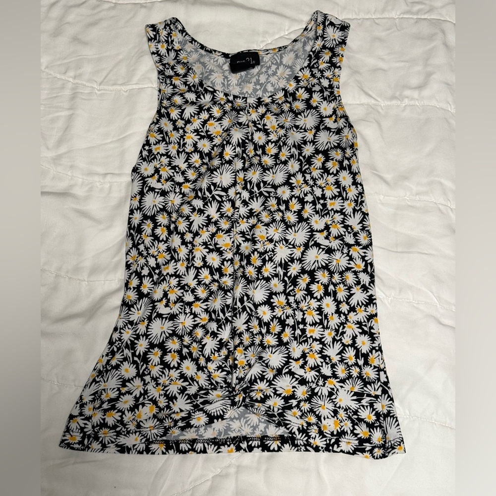 Rue21 daisy tank